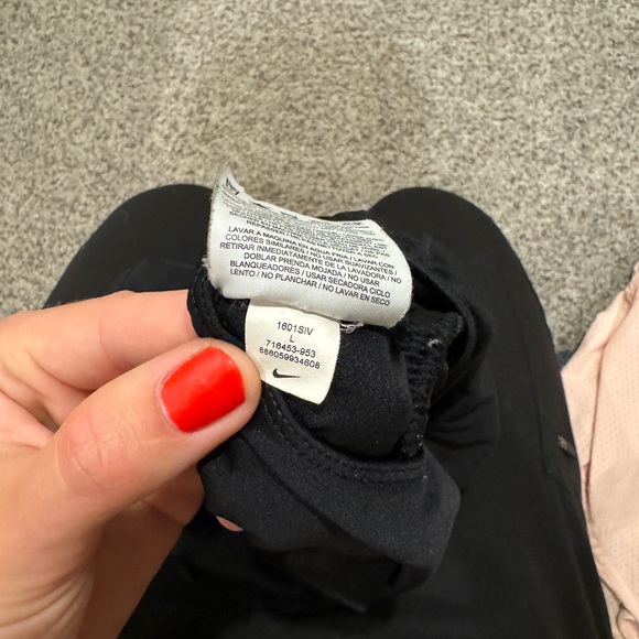 Nike Tempo Shorts - Picture 2 of 2